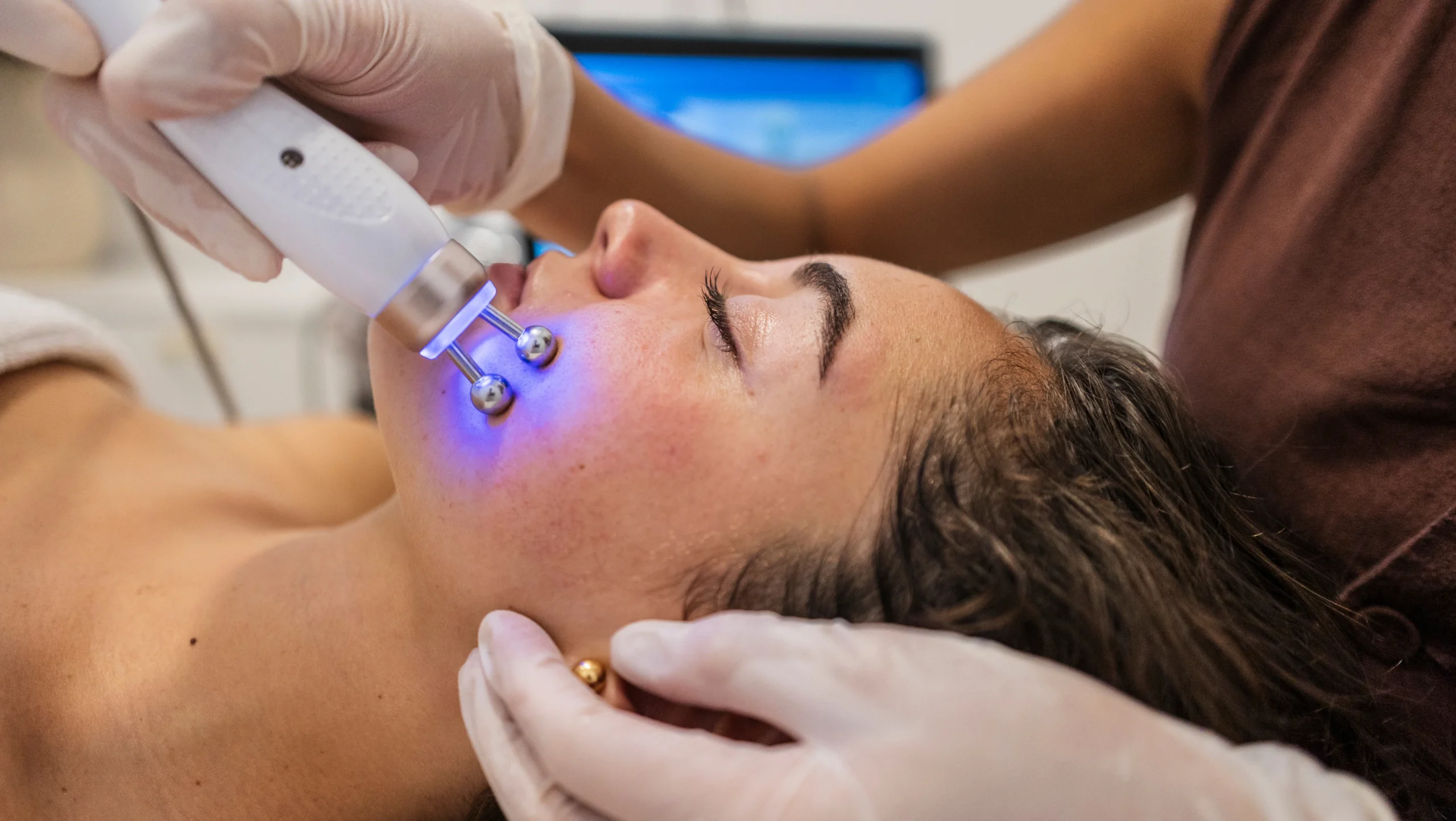 HydraGlo Facials